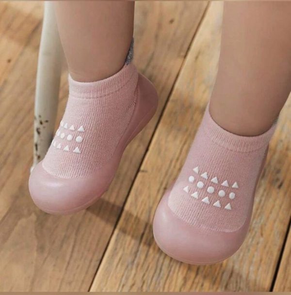 Zapato bebe calcetín