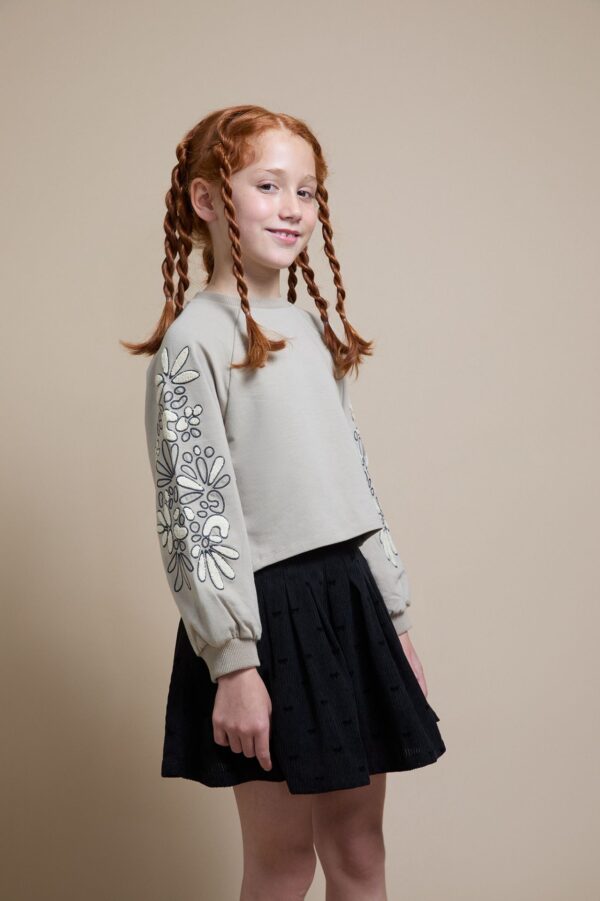 Sudadera mangas flores Newness - Imagen 2
