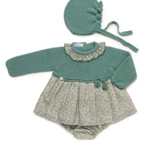 Jesusito Braguita y Gorro Cuerpo Punto Verde flores Juliana Vistiendo bebes