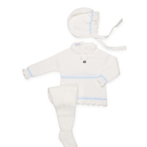 CONJUNTO 3.P ROMBOS VASTAS BLANCO CELESTE JULIANA VISTIENDO BEBES