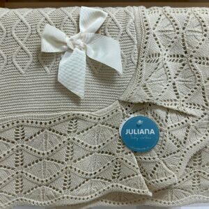 CHAL LIN ROMBOS SEGUIDOS VOL. ONDAS CREMA JULIANA VISTIENDO BEBES