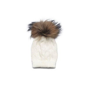 GORRO SUELTO TRENZA POMPON PELO Juliana vistiendo bebes