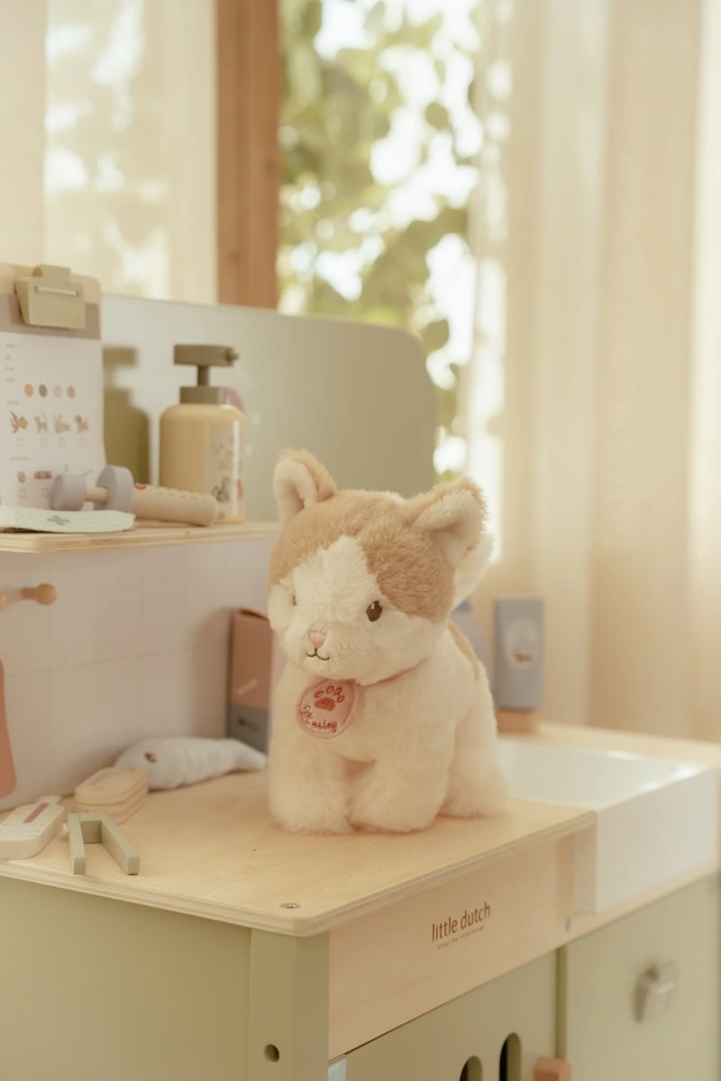 GATITO PELUCHE MARLEY CON BOLSA LITTLE DUTCH - Imagen 6