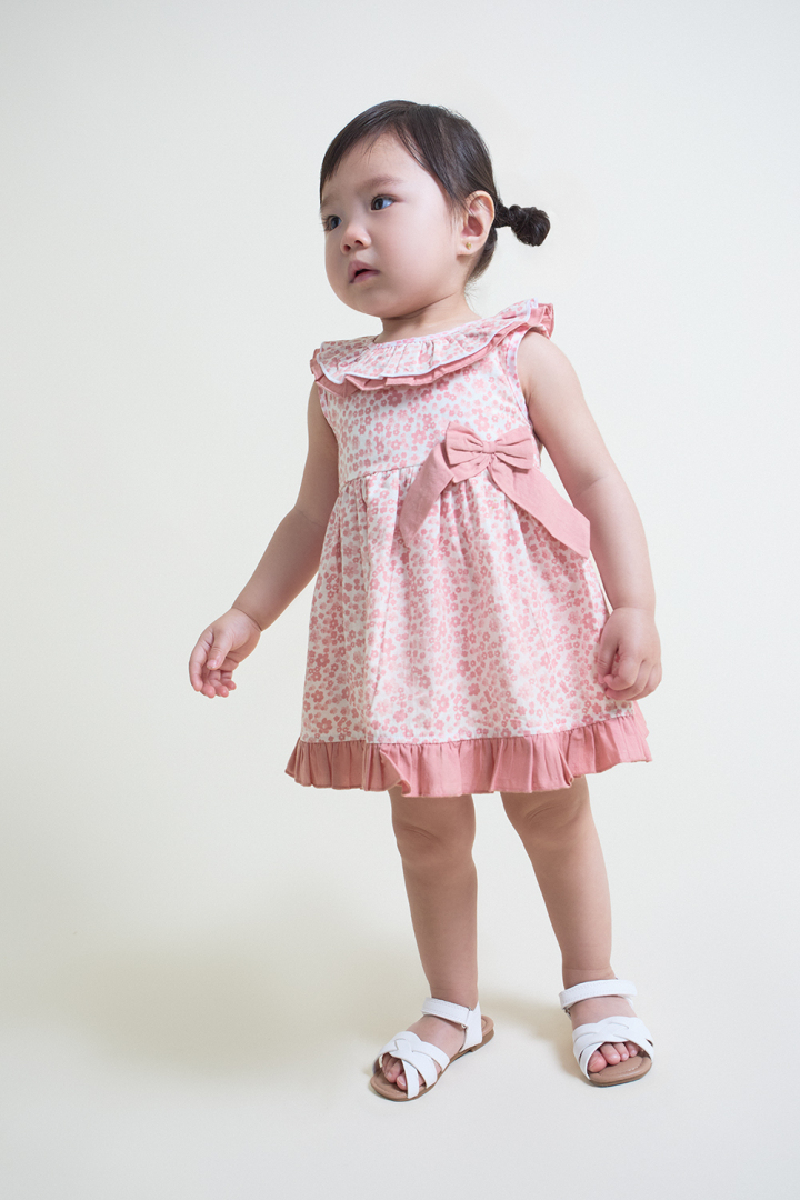 Jesusito estampado floral maquillaje Street Monkey