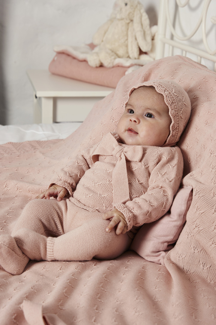 CONJUNTO 3.P UVES LAZO PUNTO JULIANA VISTIENDO BEBES